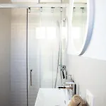 Urbania Apartament *